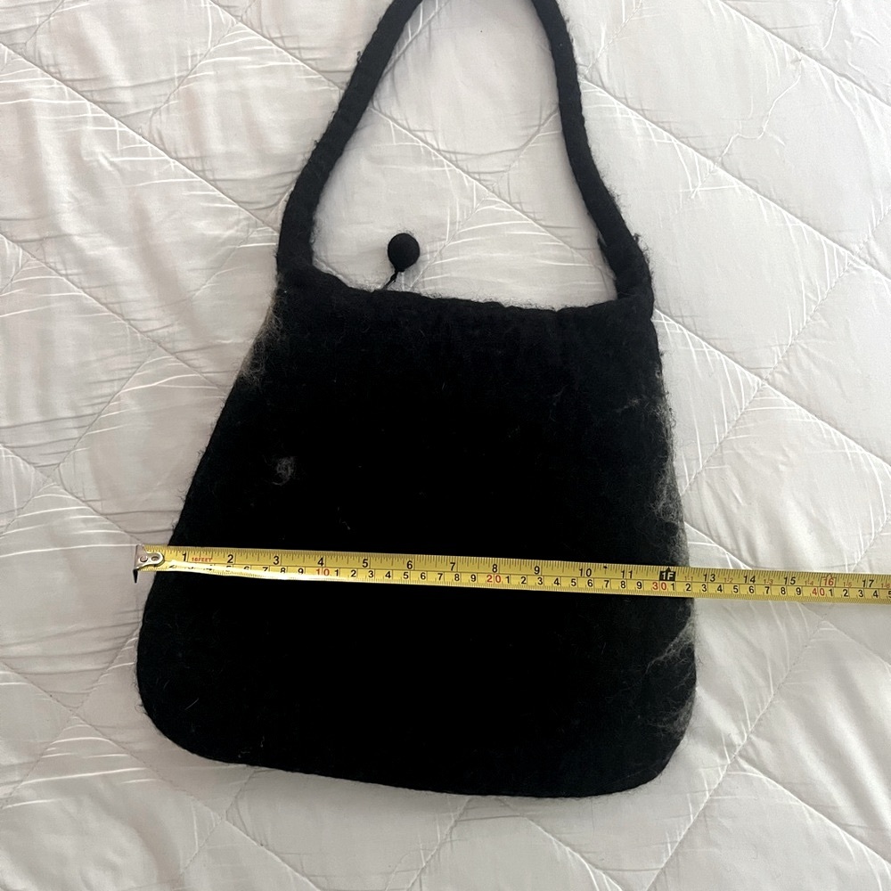 Handmade Wool handbag 👜 - Picture 4 of 4